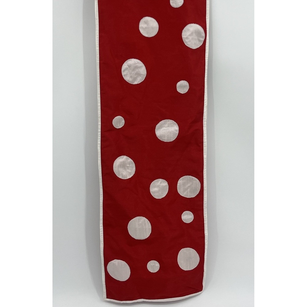 Pier 1 Imports Snow Balls Table Runner Red White Christmas Valentines